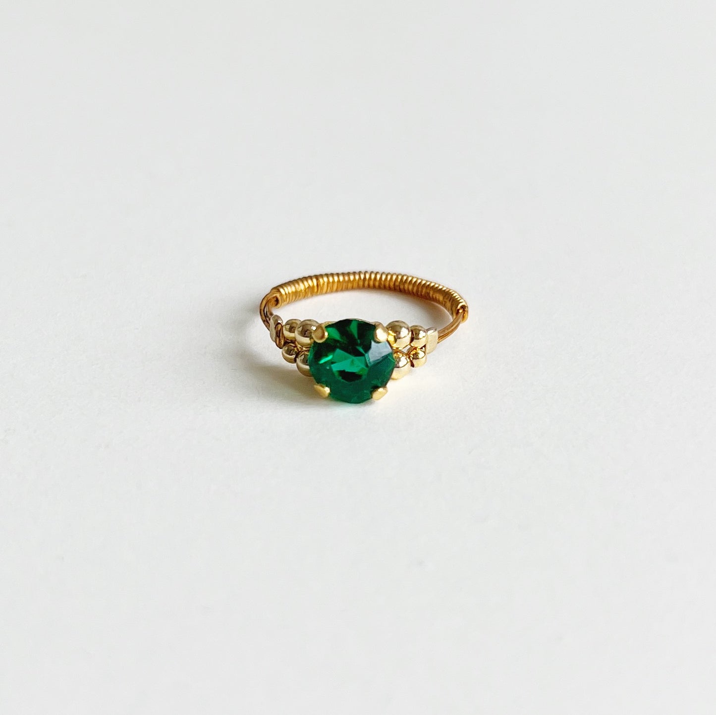 Cabochon ring -deep green-