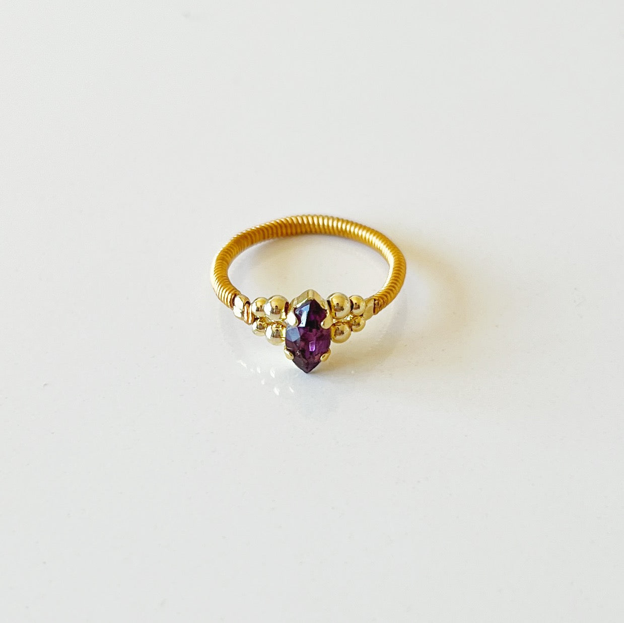 Cabochon ring -deep purple-