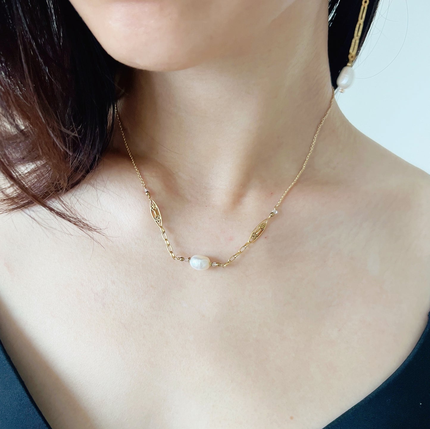 Freshwater pearl necklace