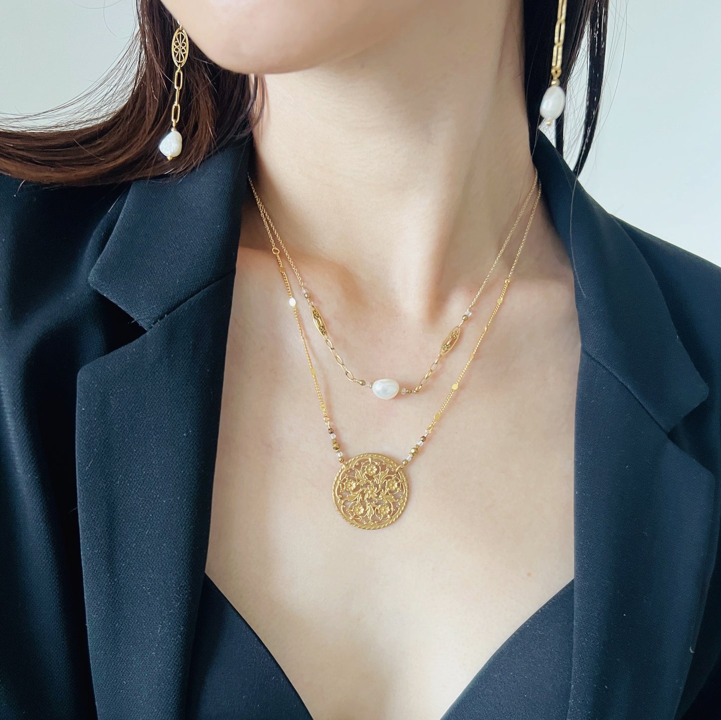 Vintage flower necklace