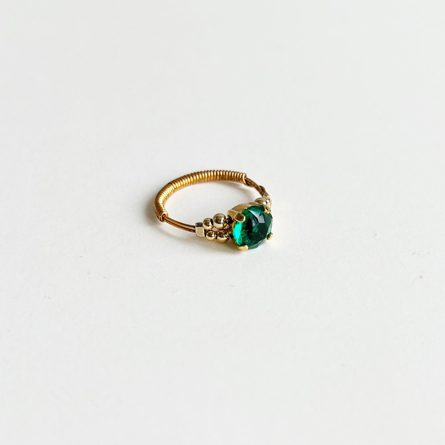 Cabochon ring -deep green-