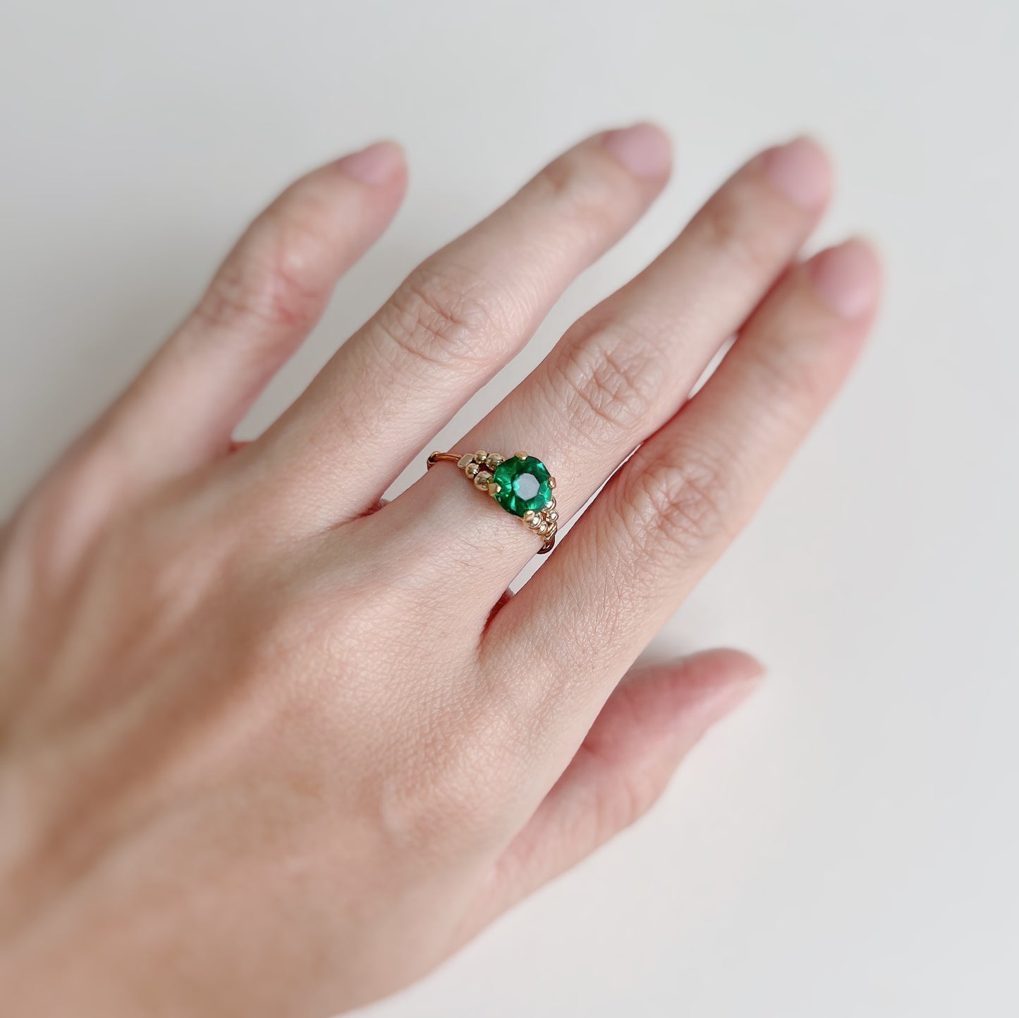 Cabochon ring -deep green-