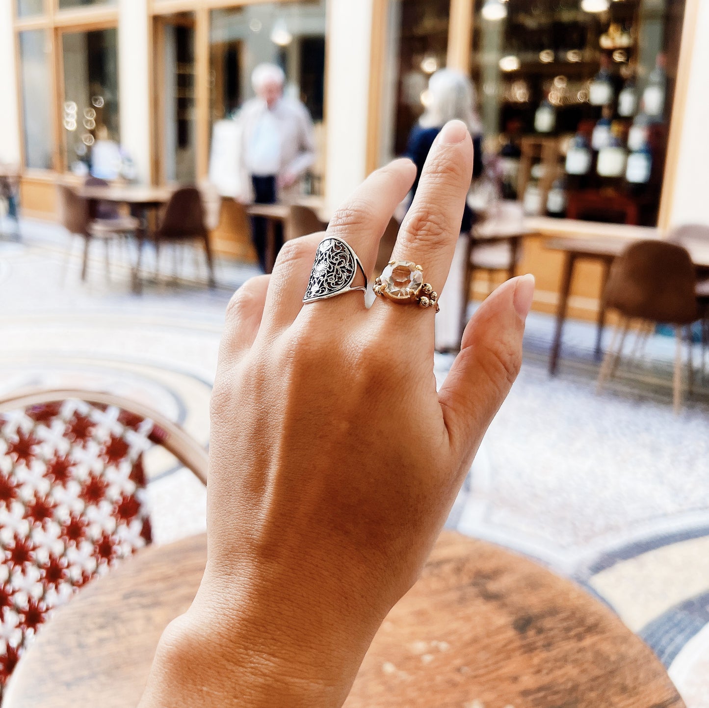 Cabochon ring -crystal clear-
