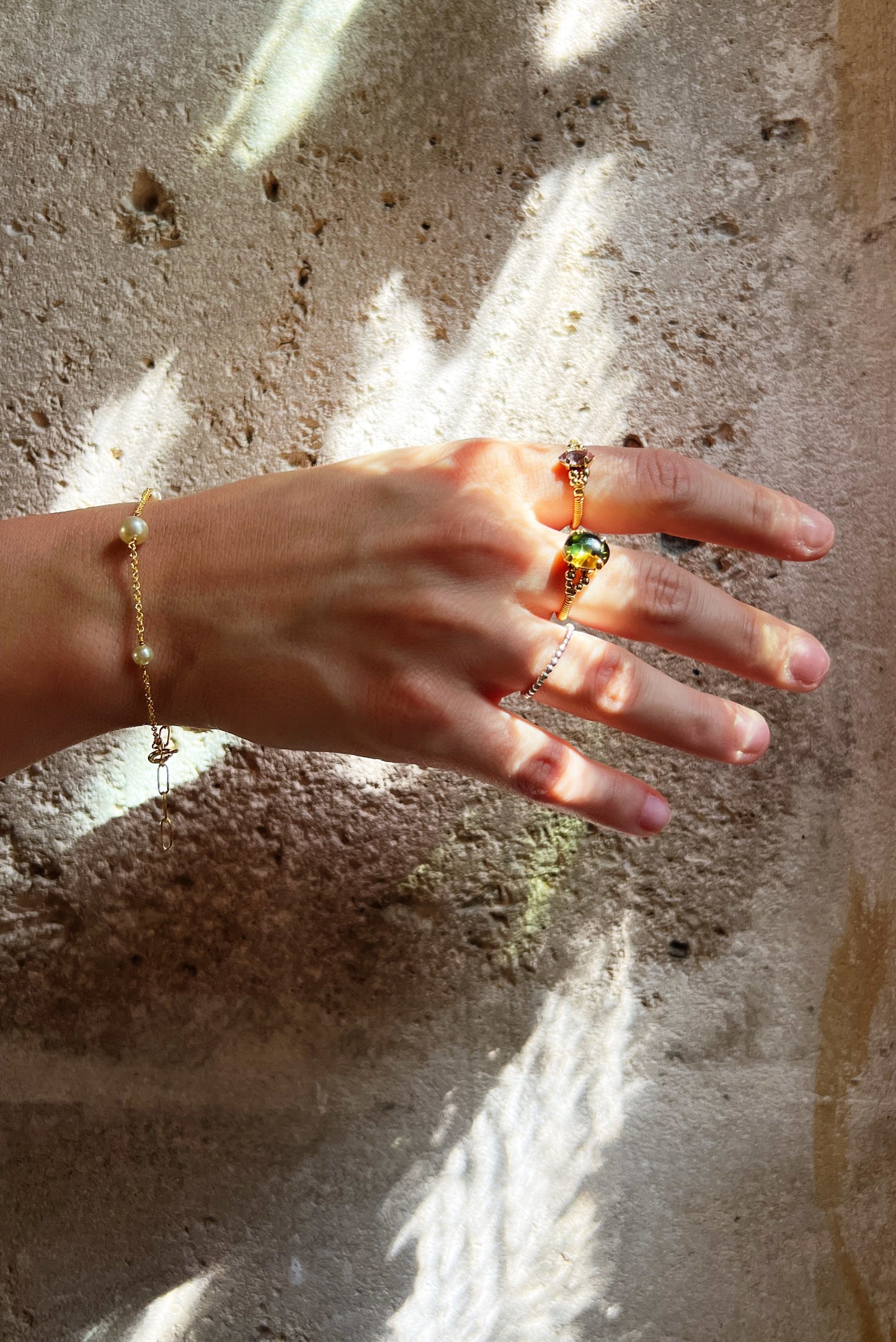 Cabochon ring -olive gold-