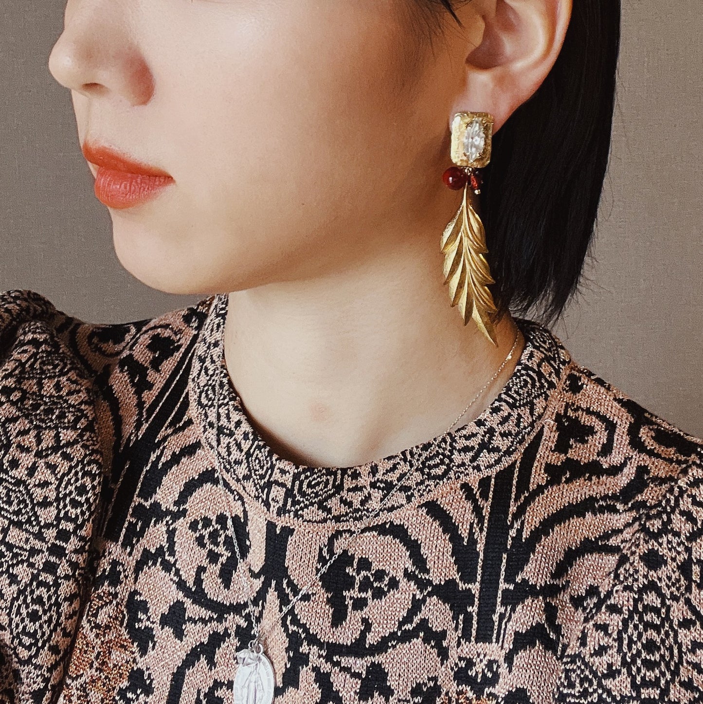 Vintage leaf earrings