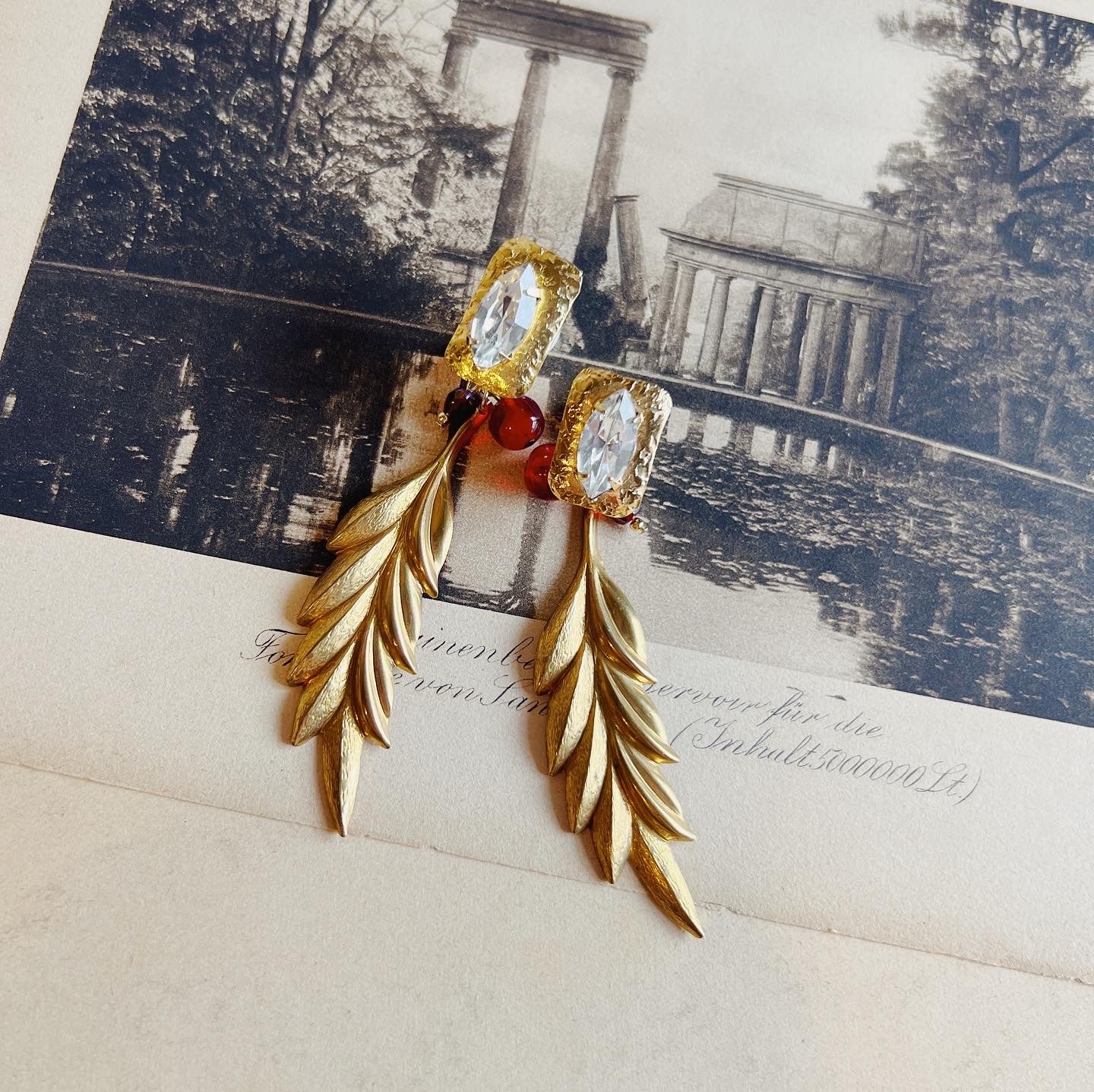 Vintage leaf earrings
