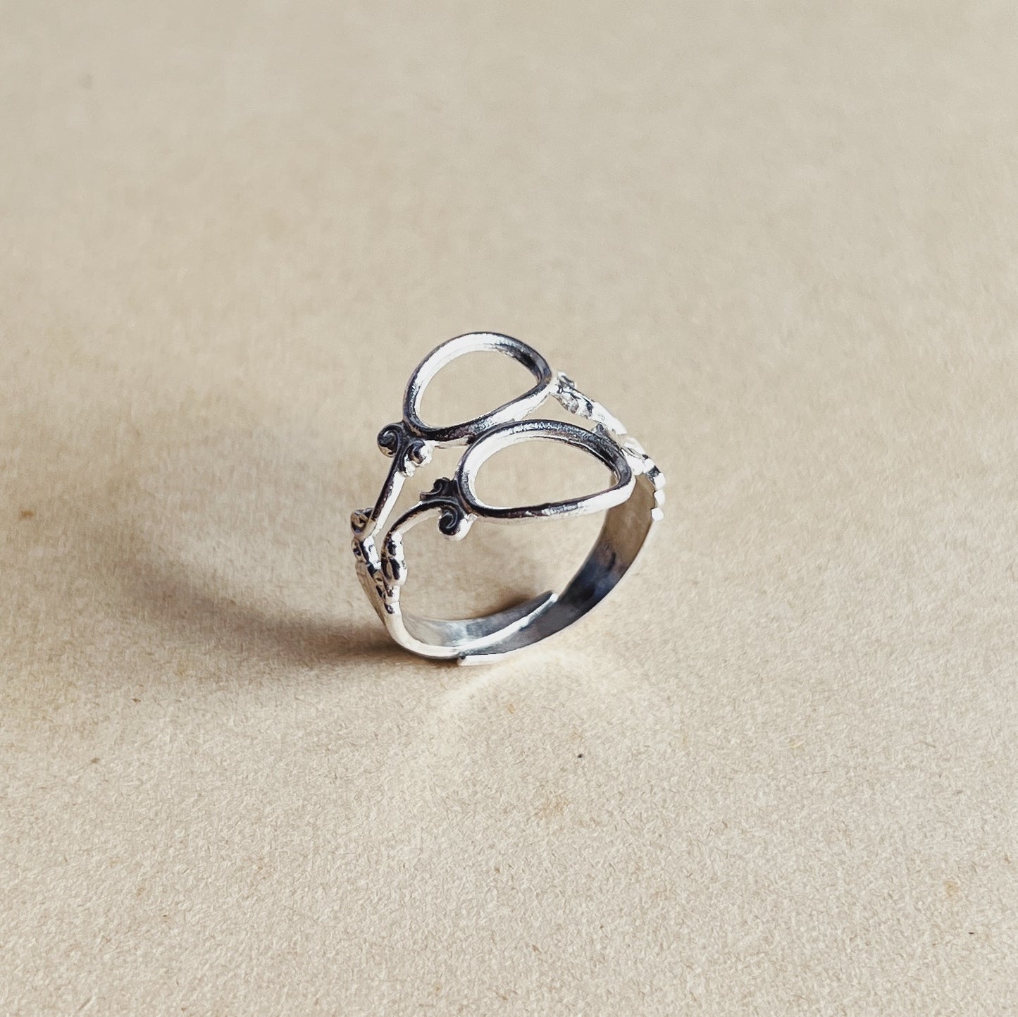 Couturier ring