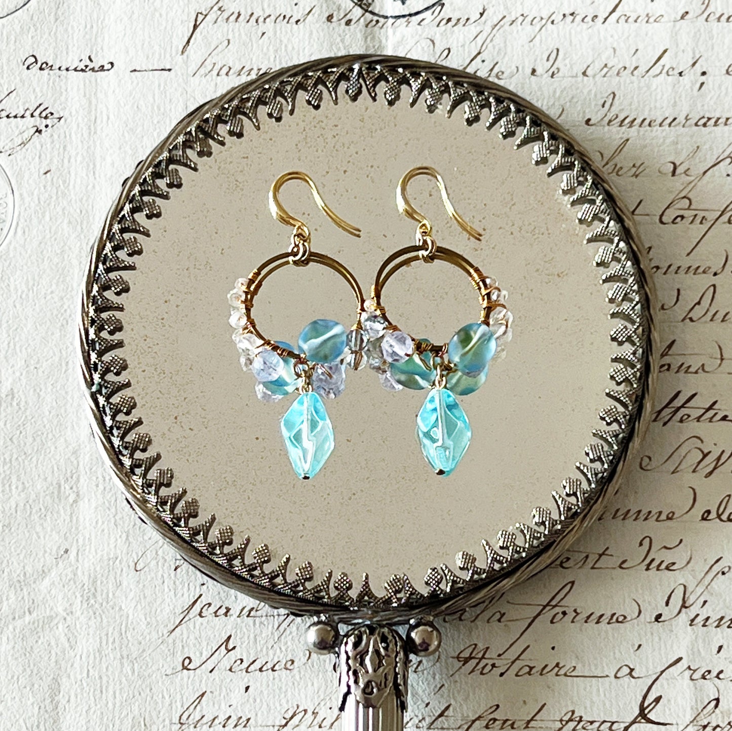 Ocean bubbles earrings -light blue-