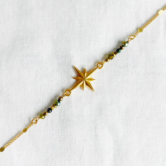 Gold star bracelet -green-