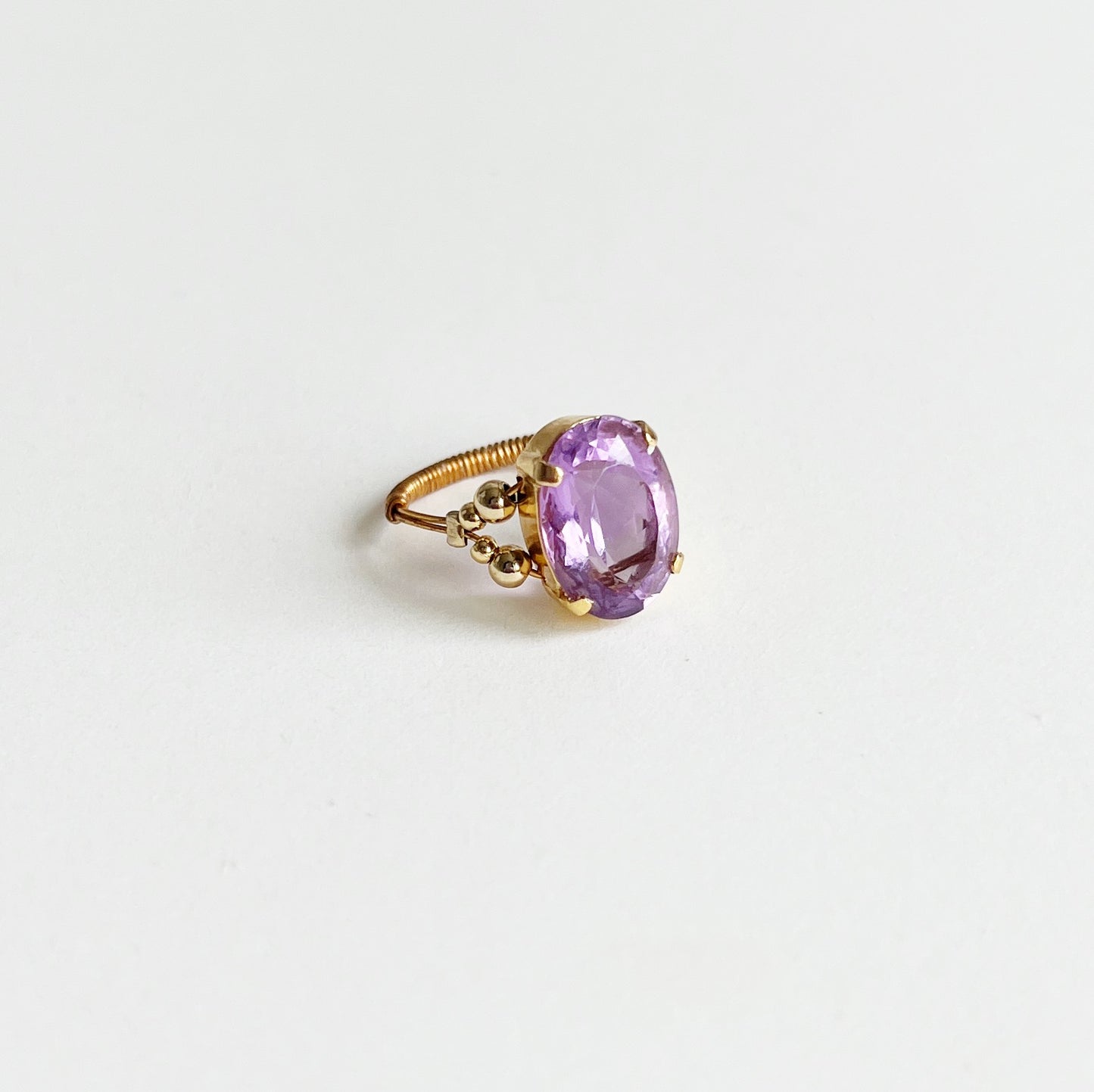 Cabochon ring -lilac purple-