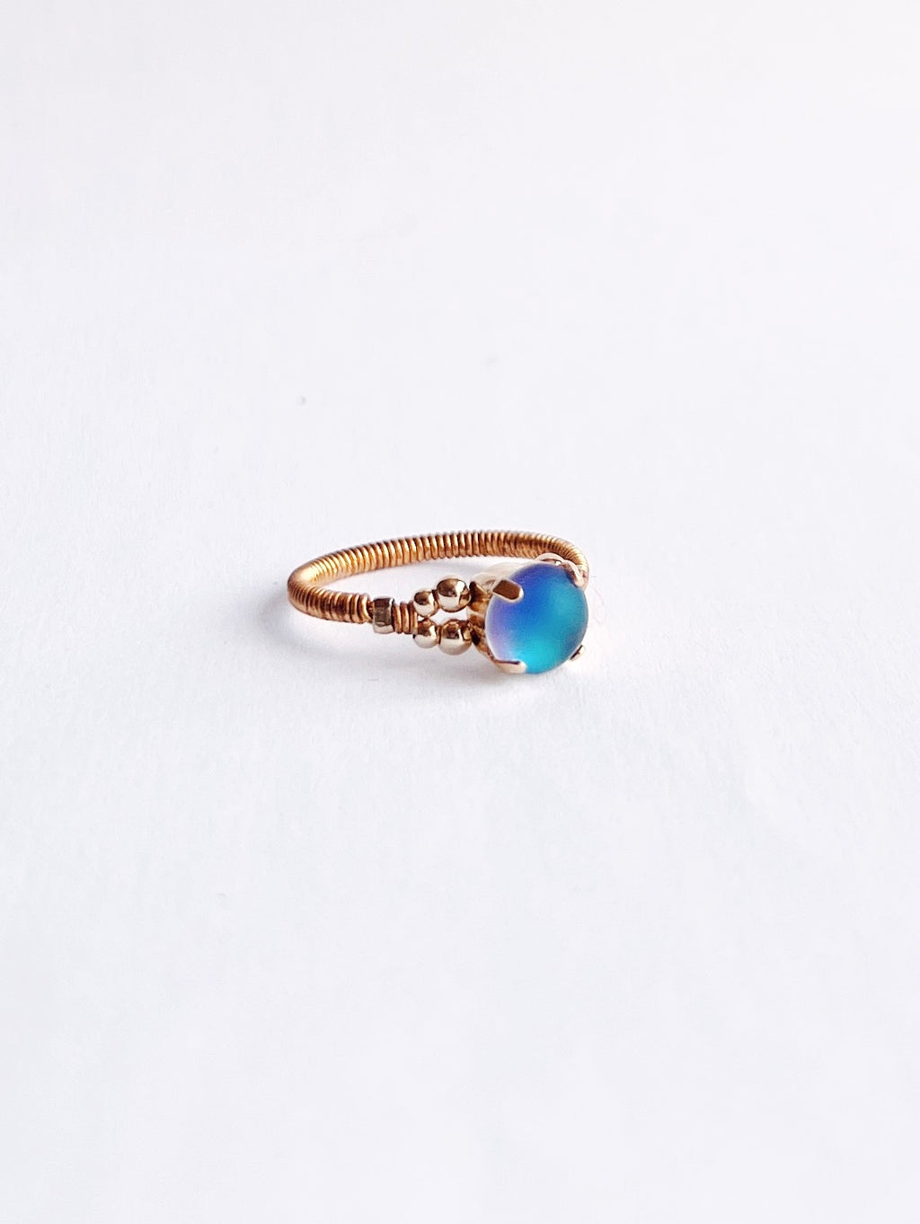 Cabochon ring / Aurora